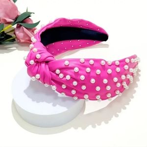 B. Faux Pearl Pink PU Leather Headband